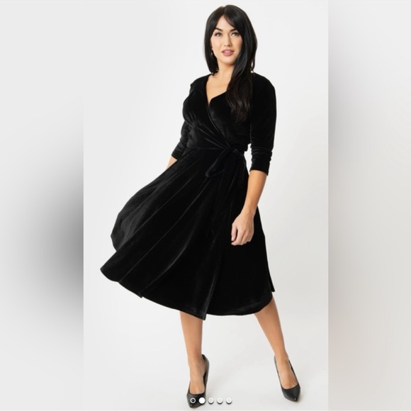 Unique Vintage Dresses & Skirts - NWOT UNIQUE VINTAGE 1940s Style Black Velvet Kelsie Wrap Dress Sz M